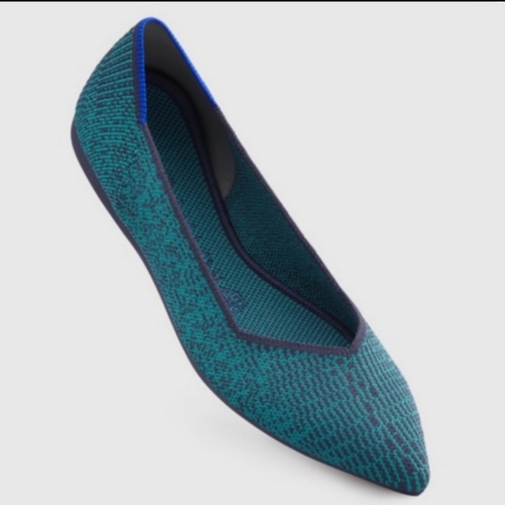 Rothy's The Point in Spruce Python (retired print) SIZE 8